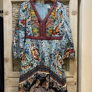 Anthropologie AKEMI + KIN